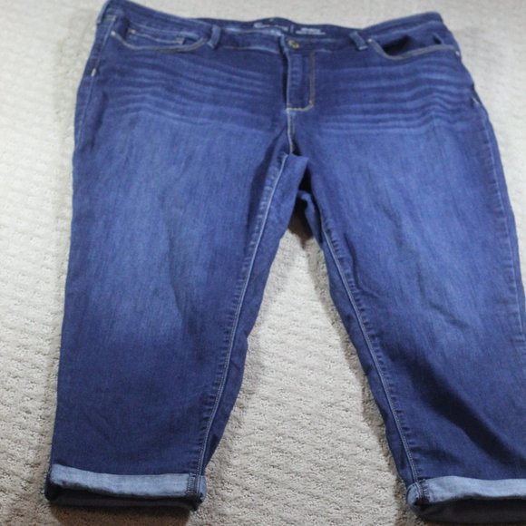 Signature Levi Strauss  Size: 22 Modern Slim Cuffed Blue Jeans - Picture 1 of 8